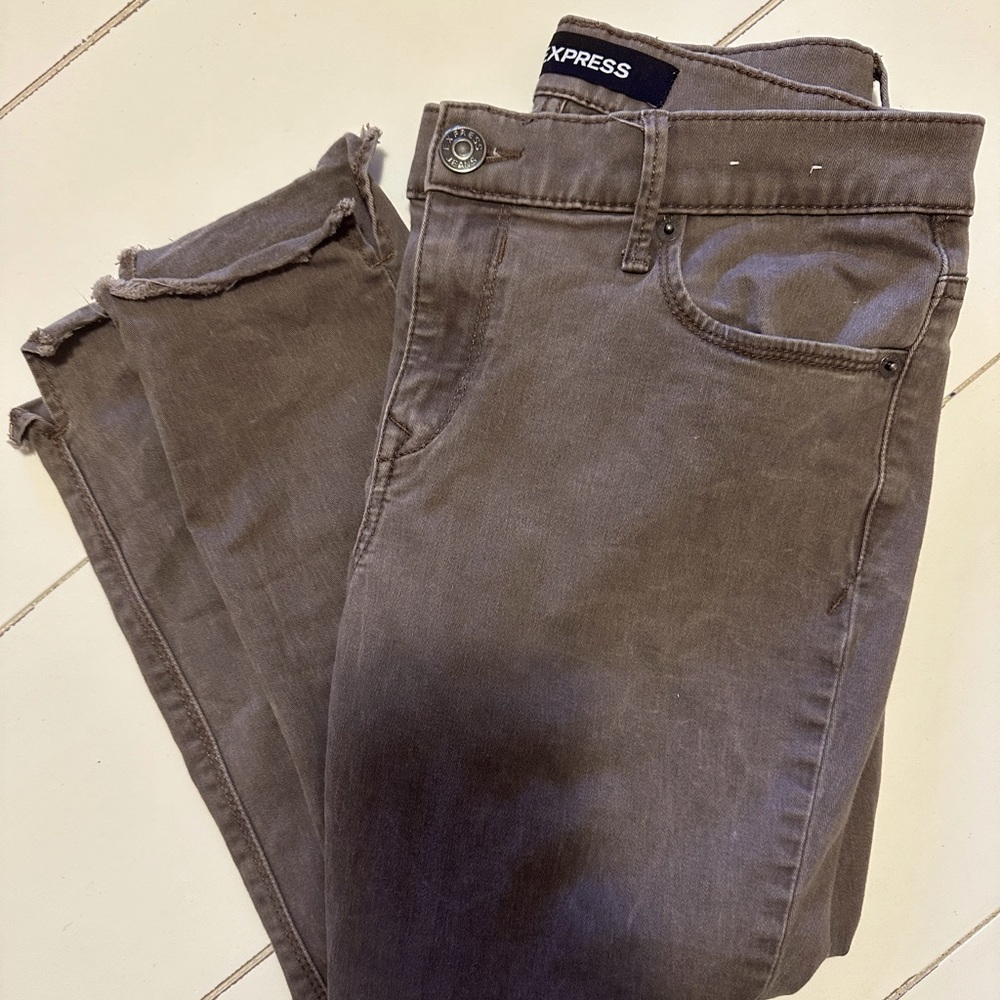 Brown EXPRESS Jean legging with raw edge